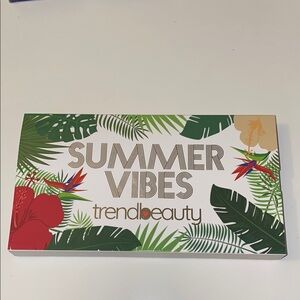 Trend Beauty 8 Color Eyeshadow Summer Vibes Eyeshadow Palette